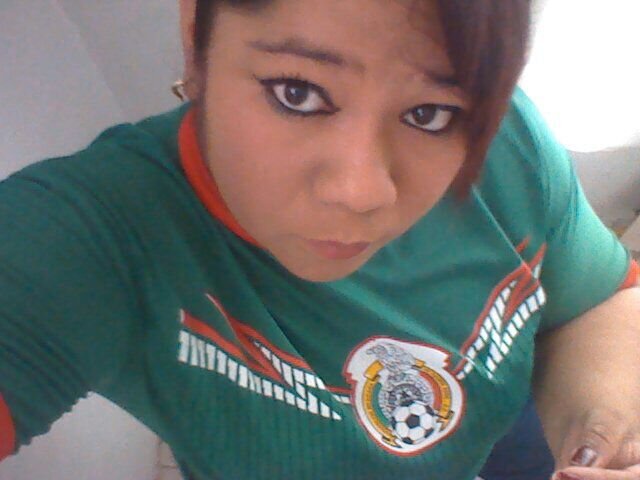 lizmmtz86's profile picture. Soy muy sincera,amorosa, soy soñadora pero sin dejar de pensar en la realidad de la vida, amo lo relacionado con mi Dios