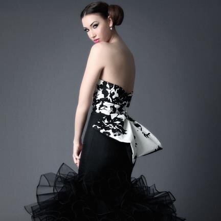 LaMaisonBridal's profile picture. La Maison de la Bridal is a collective of luxury wedding & event professionals. Full service planning from A-Z.