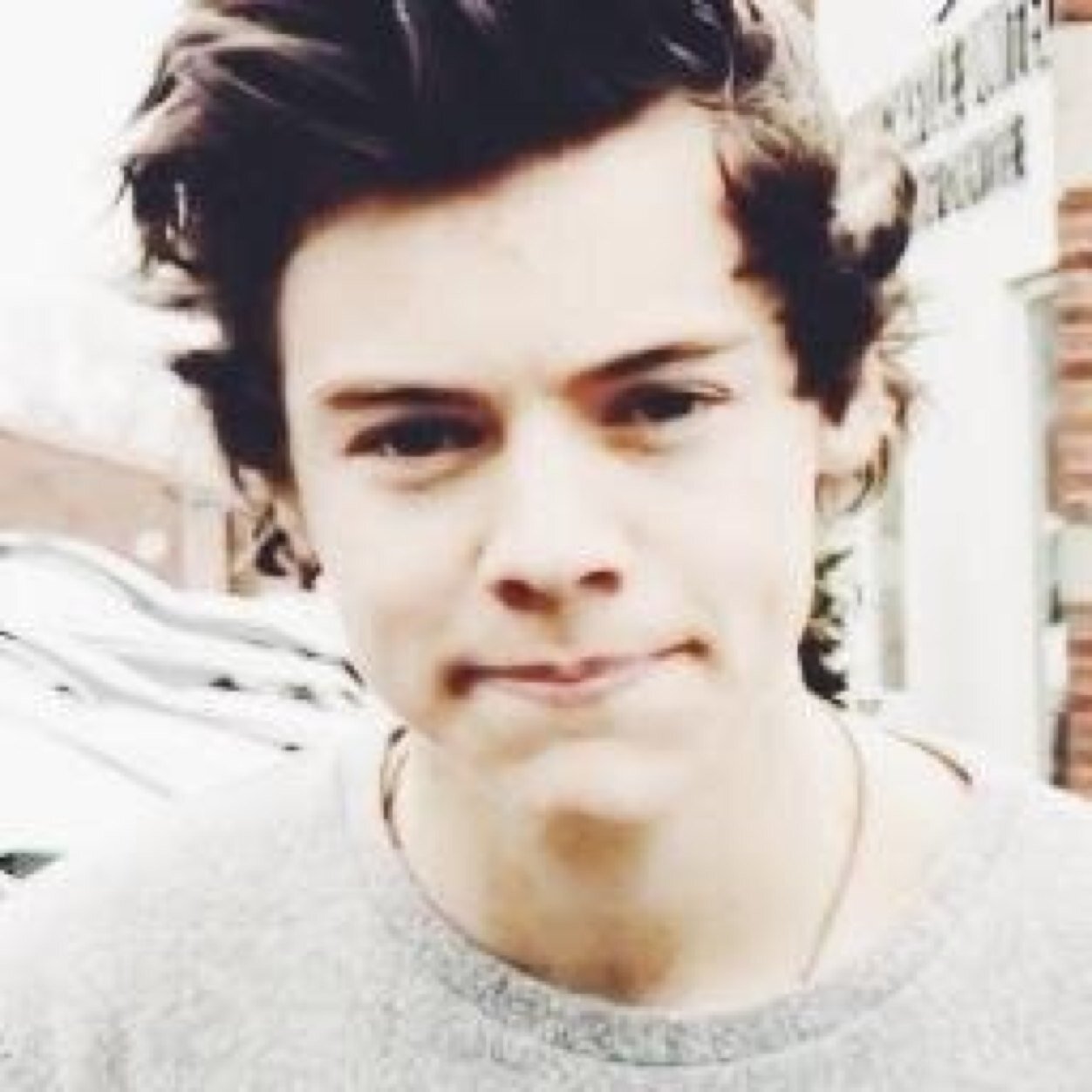 beatboxinglirry's profile picture. free follow from @tricolournarry