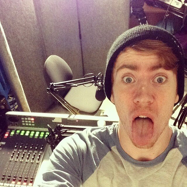 UnsignedRadio01's profile picture. Unsigned radio is a part of http://t.co/ZWFSm8U9ut
Keeping you up to date withe the latest in the unsigned music community. 
http://t.co/NWK3oMu7Zn