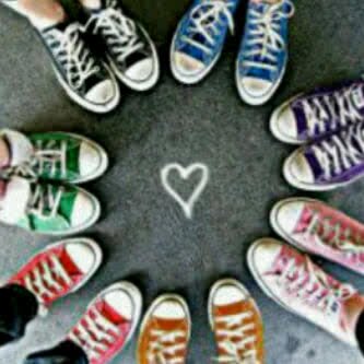 Sarcastic☺|love music,movies and the beach|Weird and Crazy|☺intelligent|☺Friendly|♡OREO|Fun|Attend Mondale High☺|born: 1 September 2000☺