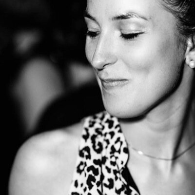 MathildeLambiot's profile picture. Mon rythme de vie ? 
De l'amour, du rire, du plaisir, de la complicité et une touche de rêve ...