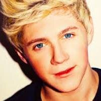 monita09123's profile picture. 