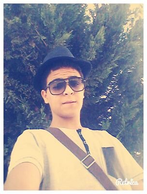 heyyy les potes jvous aimes bien mais la tai avek THE FRENCH MONSTER IN THE PARA