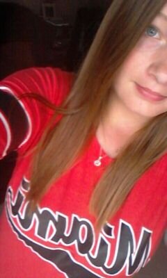 RhiannonHadley1's profile picture. i don't know what i would do without music!! follow and ill follow back;)simple;p