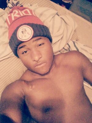 #49 ima athlete have a bright future and chasing my dream tryna get my family out..