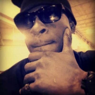 Mr_Whitehead87's profile picture. Being a man is my life and comedy is my dream.