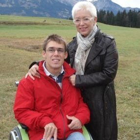 Hier spricht Daniel Bernerts Familie. http://t.co/pTolbGPOGg und http://t.co/NgYoEqmpv9