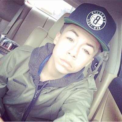 old acc; @moussiee