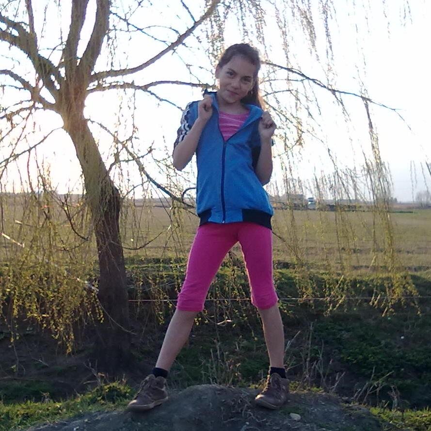 andreeapetre6's profile picture. 