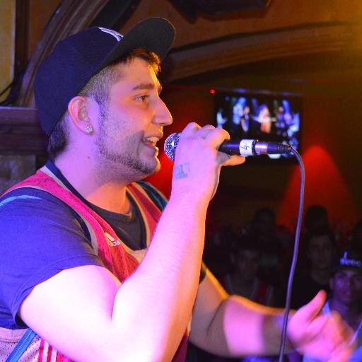 MC de Madrid, 1994 (Valladolid). Miembro de Perjurio (@perjurio_rap ) // 1a maqueta: Que les follen