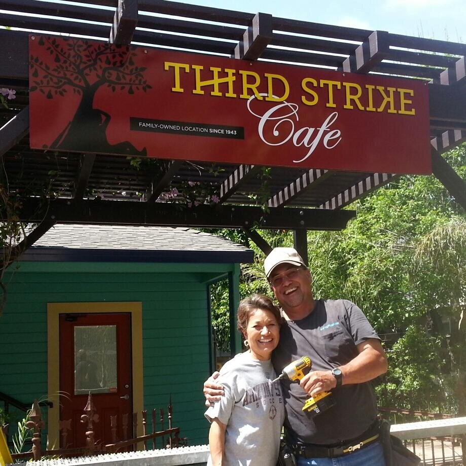 3rdStrikeCafe's profile picture. ESSENTIAL COMFORT FOOD: HOT PANINIS, LUNCH DISHES, MAC & CHEESE, BEER, ARTISAN COFFEE, SWEET PASTRIES