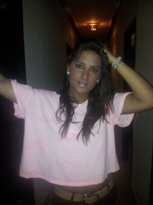 bizcocho_mon's profile picture. aprender a volar significa amar el tiempo...