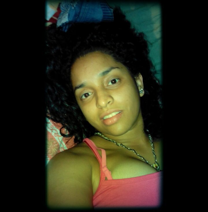 Dedicada a mis estudios, muy afortunada de la vida y agradecida a Dios!! Mi Pin 79424DAB
