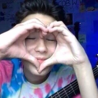PLEASE FOLLOW @_whitesidesluv
