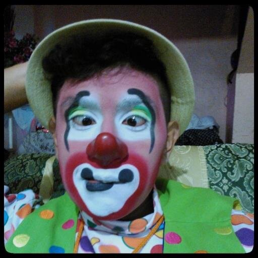 #iLoveBeingAClown | Médico de la risa | Divertido | Con la nariz en alto :•) | Hipster Clown | contactopayasitoconfetti@gmail.com