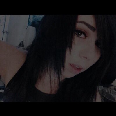 Hi, I'm Kat. I'm 20 and I like tea and cats. Let's talk about stuff.