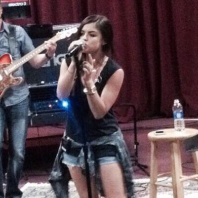 LeahF_LU's profile picture. So what do you wanna know? || shapeshifter