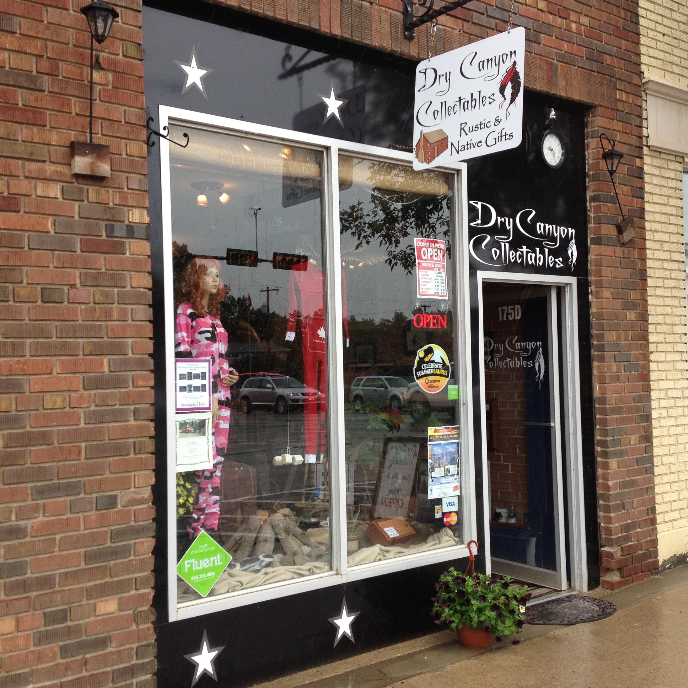 Native and rustic gifts and gallery. Unique Canadiana goods.
