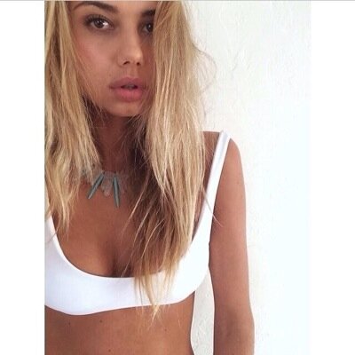 SarahFarewellLU's profile picture. You gotta pretty kinda dirty face.