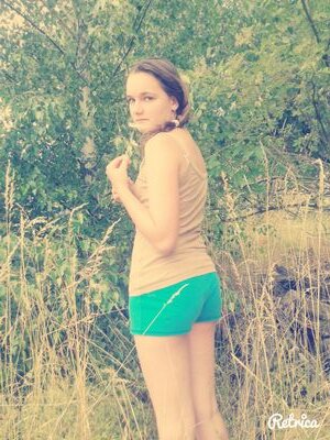 Hi! I'm Czech KatyCat.Katy Perry. I love playing the guitare and singing. I love Music and Dance. My dream is to become a singer.