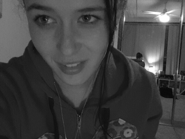 im 16 , love to sing & dance, love the beach. im in love with TVD!! & IAN SOMERHALDER hes amaze balls big fan GO THE VAMPIRE DIARIES! !