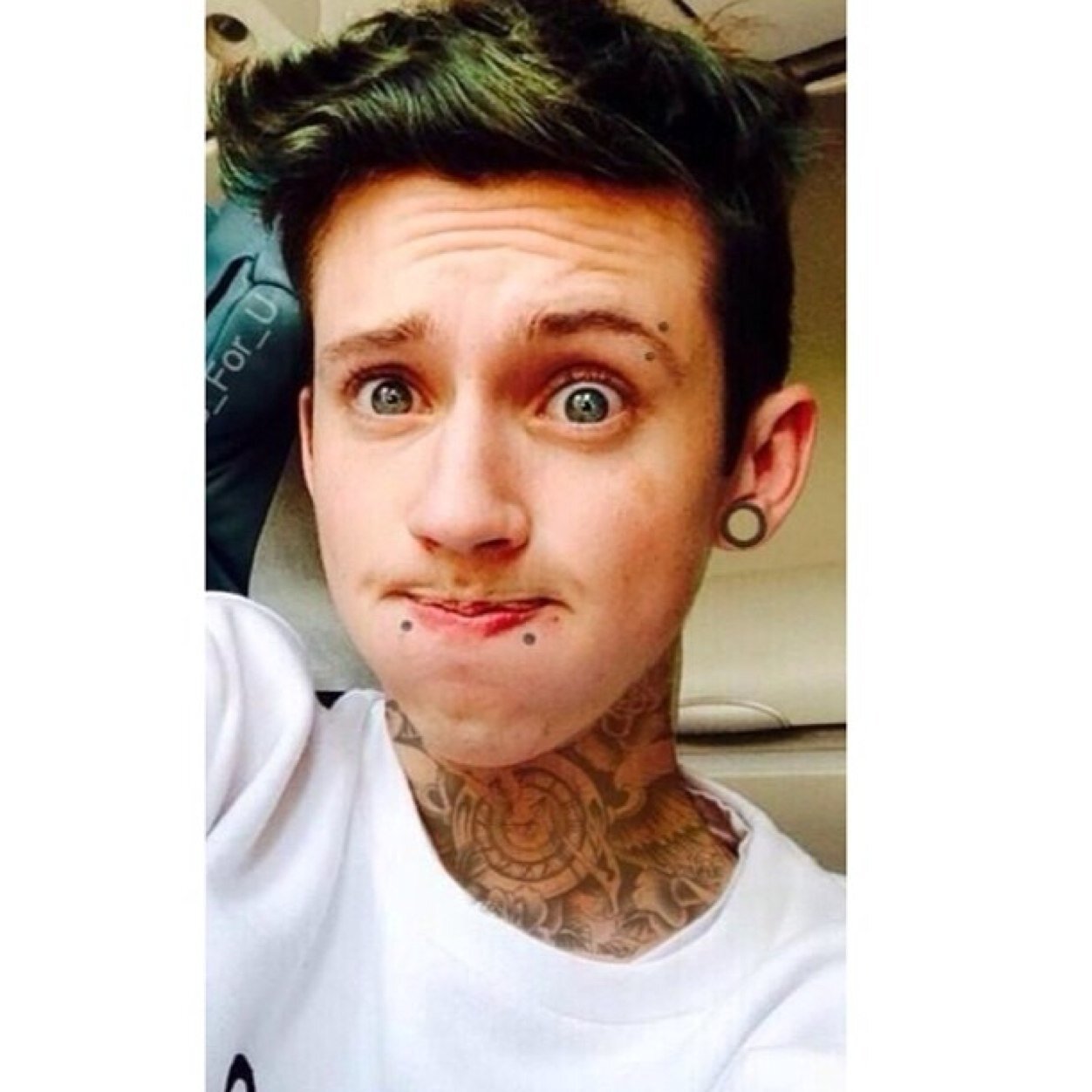 troylerclique's profile picture. My life revolves around all things youtube and all things youtubers