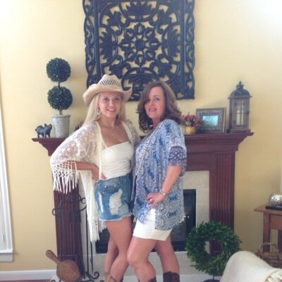 mlrg1023's profile picture. Clowns to the left of me, jokers to the right, here i am, stuck in the middle with you