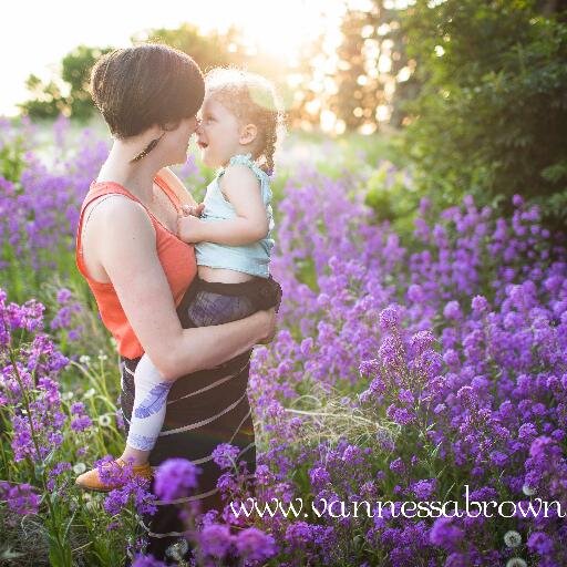 Curator of community. Lover of coffee & local #yeg. Momma to the craziest-haired girl & most charming little man. Mommy Connections North Edmonton & St. Albert