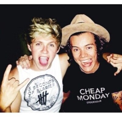 Free Follow - Follow @5SecondsOfCrush please RT THIS PLEASE https://t.co/NDBxN8kP4i