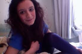 ingemmallamas's profile picture. No tienes que prometerme la luna.... Me bastaria si solo te sentaras conmigo un rato debajo de ella.