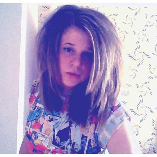 NadineHannahxox's profile picture. follow me and i will follow back :)