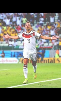 Ante todo Atlético || CAPI14N || Godin || Cholismo como estilo de vida || Muy de Götze y de Reus || FA82 || si se cree y se trabaja se puede