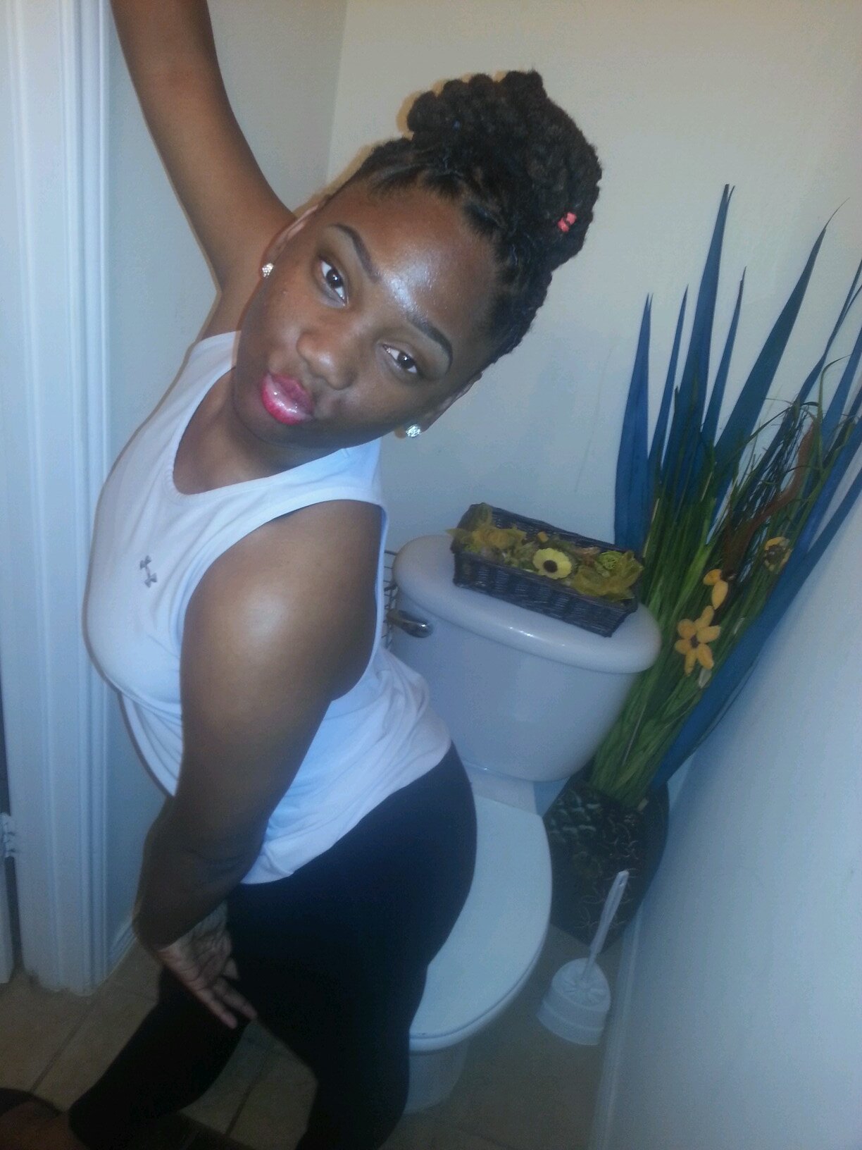 desiree465's profile picture. I Am Fun & Very Silly/ Make That White Button Turn Blue!!!!/I Follow Back #Beyhive