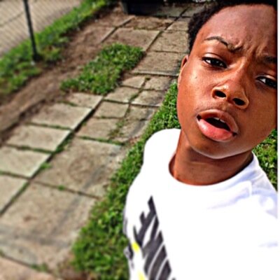 He Flex Too Much.
Shut Yo Broke Mouth. Instagram: @yallknowTJ