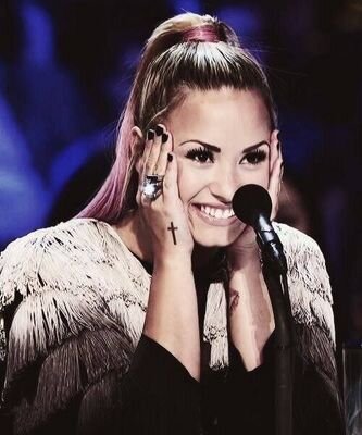 Now I'm a warrior
I'm stronger than ive ever been
