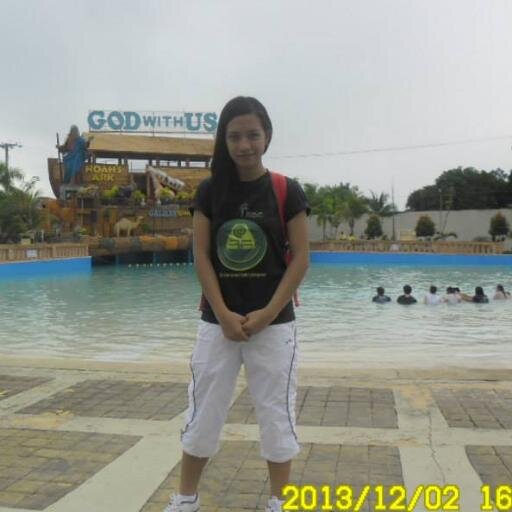 i'm HRM student in WCC
for me
A woman whose smile is open and whose expression is glad has a kind of beauty no matter what she wears ,and i really love GOD