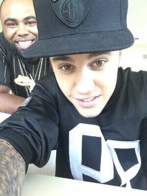 Justin Gave me The biggest passion to never give up and to believe in what i can do. #Music