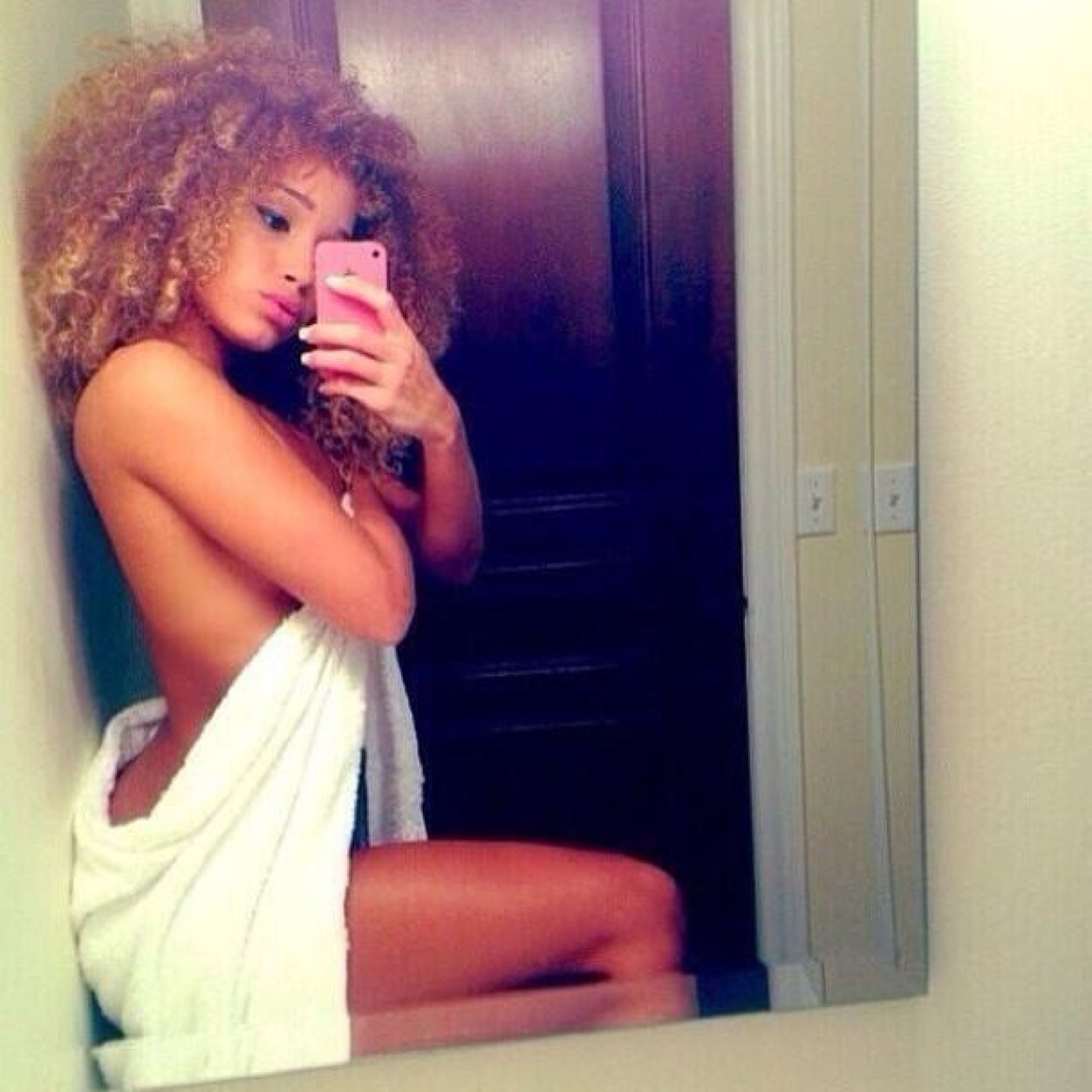 PMixed's profile picture. Tout nouveau compte avec bientôt que des beautés ! Follow ce compte et tu verras par toi même.