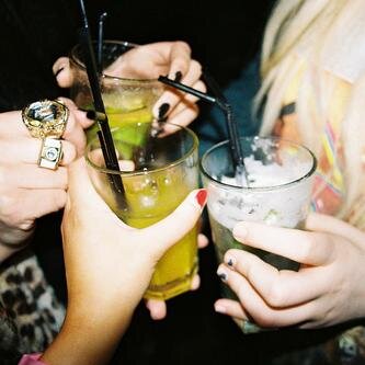 typical_bl0nd3's profile picture. tweets like a personal, appearance of an anon