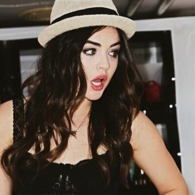 AdmirableFlame's profile picture. I am an easy target #Ezria