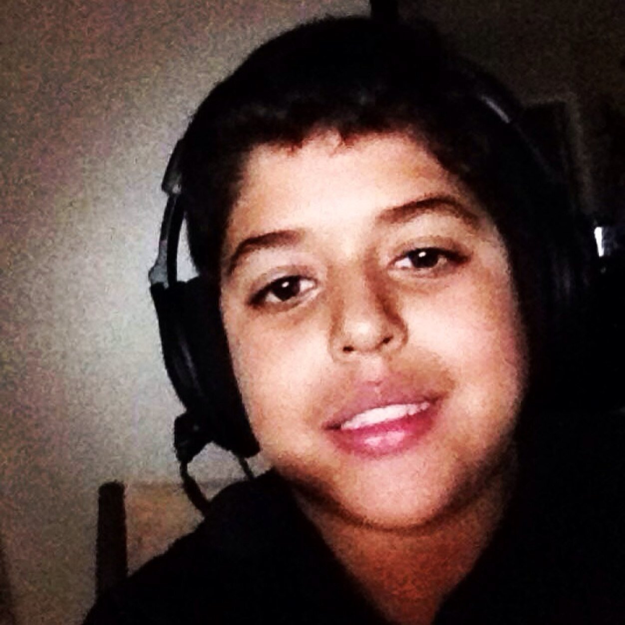 Flux_Owner's profile picture. Competative Cod Player/ UMG-Flux Berzerk/MLG-Flux_Berzerk/Xbox360 Gamertag-Acidz tR/Fav Pro Team-nV