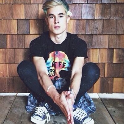 I like YouTubers a lot 
I saw O2L 6.21.2014 
Kian is cuuute