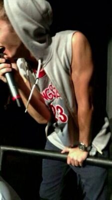 nathansykesarms's profile picture. We don't work out but only sometimes.... For jay