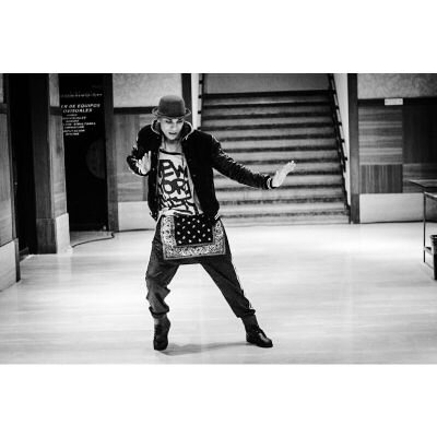 Bailarín, coreografo & Estudiante de Comunicación Social. VENEZOLANO