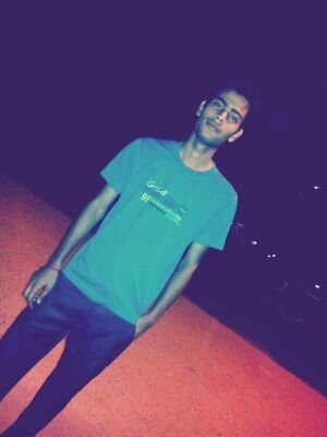i m simple smiling always...