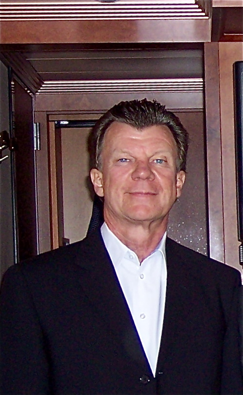 ligg1951's profile picture. born in Ireland, moved to Connecticut, graduated from UCONN, went into U.S. Navy, moved to California, got married (still), started own business, retired