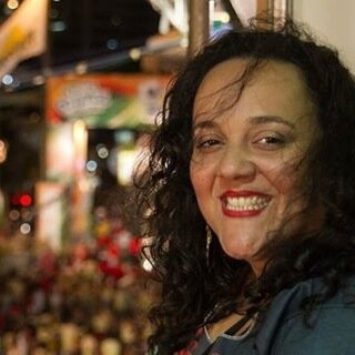 Jornalista, amante da escrita e do pensamento. Editora do @portal_infonet