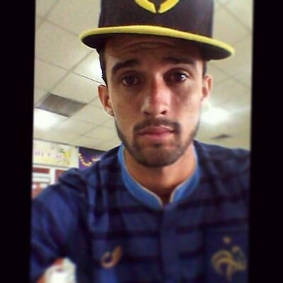 PunTo FijO - FalCon 
 
Mi PasiOn..  EL FUTBOL: (so)    Hala MadriD. 3 

 @ANTHONIJESUS10:)Del Madrid al cielo desde el 97, siempre corazón blanco♥