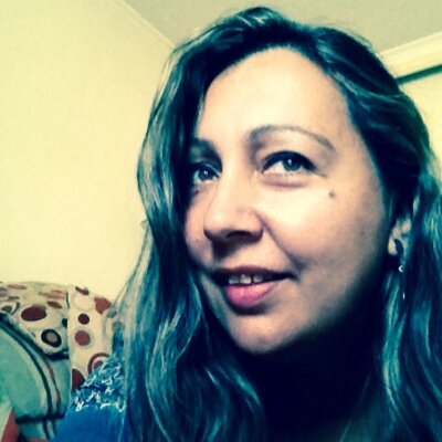 Anny_10's profile picture. Chilena, Cristiana, Pyme, Madre y Esposa. Viviendo una vida con aciertos y errores como todos los mortales.